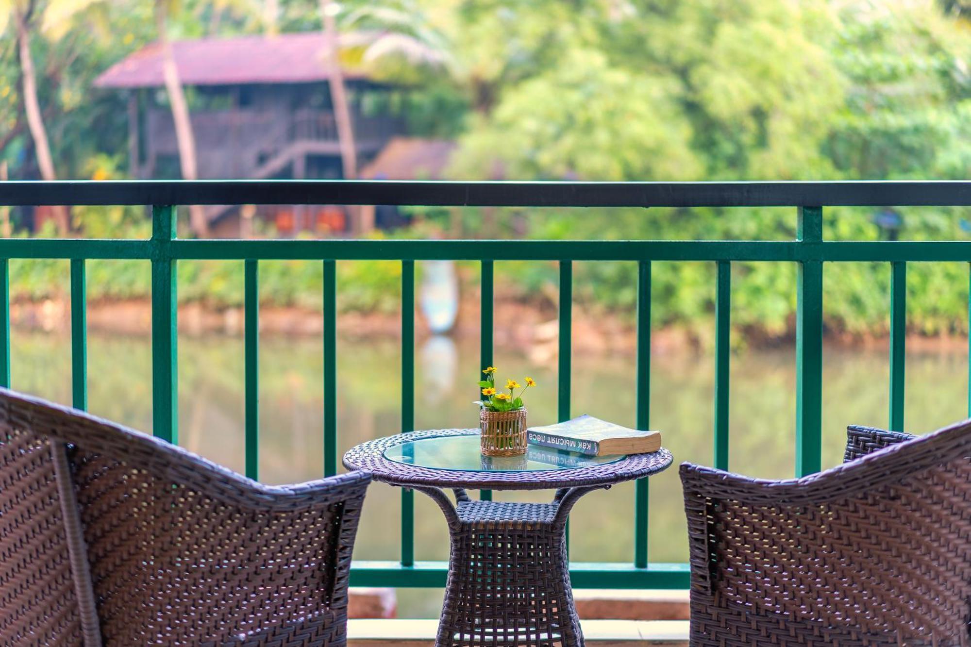 Mandrem Beach Resort, A Member Of Radisson Individuals Retreat Eksteriør bilde